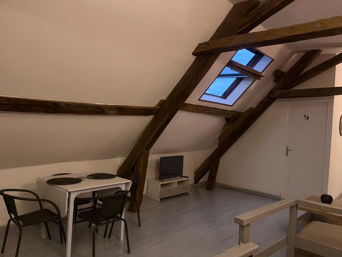 Chablis: Grand Studio En Plein Centre Ville Exteriör bild